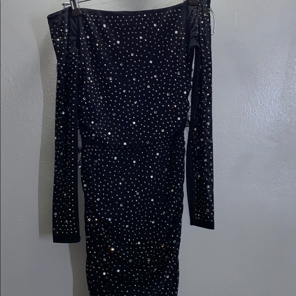 Dress - Picture 2 of 4